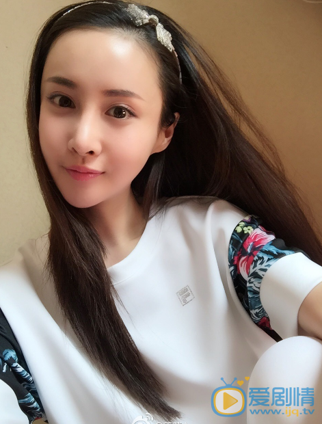 王若心自拍照 王若心高清写真_王若心高清剧照