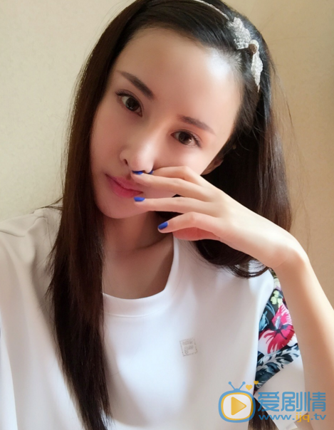 王若心自拍照 王若心高清写真_王若心高清剧照
