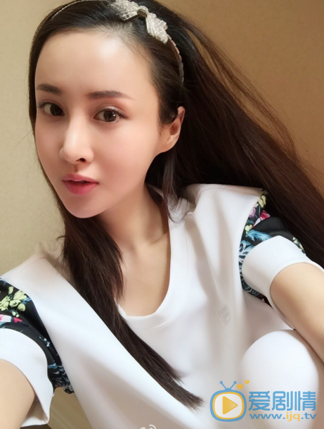 王若心自拍照 王若心高清写真_王若心高清剧照