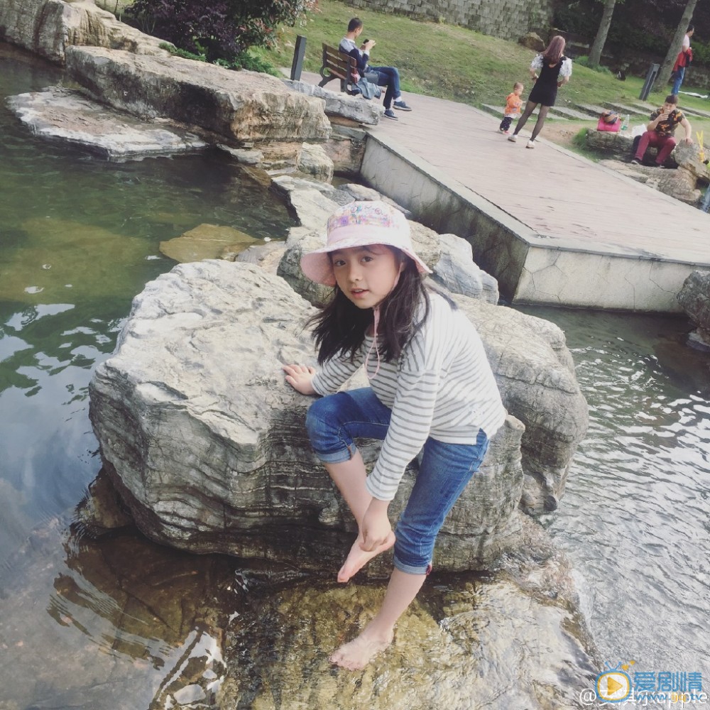 安淇尔游玩照 安淇尔高清写真_安淇尔高清剧照