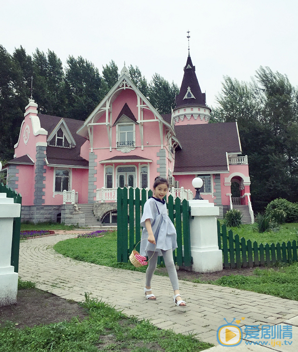 安淇尔游玩照 安淇尔高清写真_安淇尔高清剧照