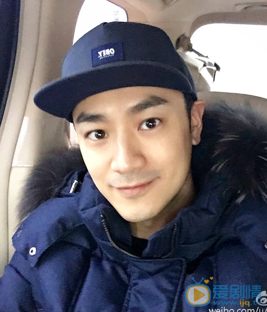 林佑威自拍照 林佑威高清写真_林佑威高清剧照