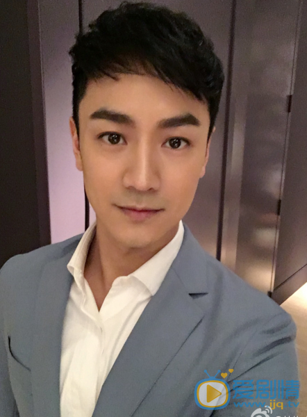 林佑威自拍照 林佑威高清写真_林佑威高清剧照