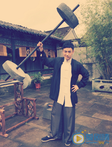林佑威生活照 林佑威高清写真_林佑威高清剧照