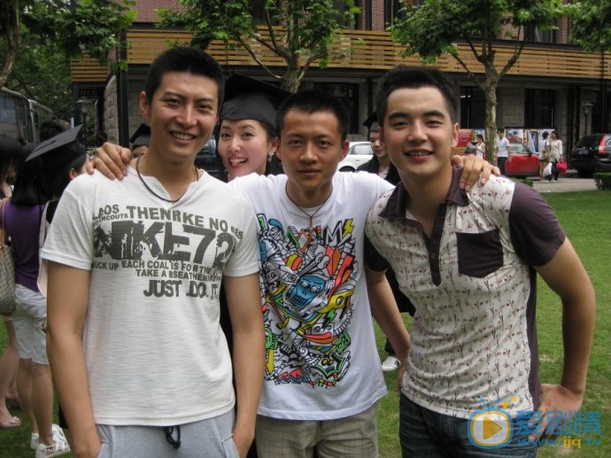 金世佳青涩学生时代 金世佳高清写真_金世佳高清剧照