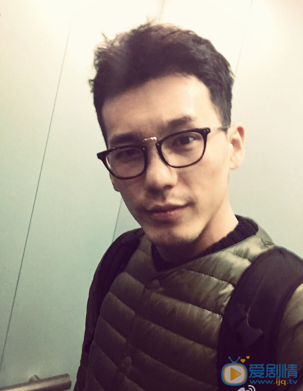 白宇生活照 白宇高清写真_白宇高清剧照