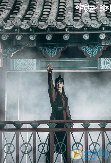 丁一宇《巡夜人日记》剧照 巡夜人日记剧照