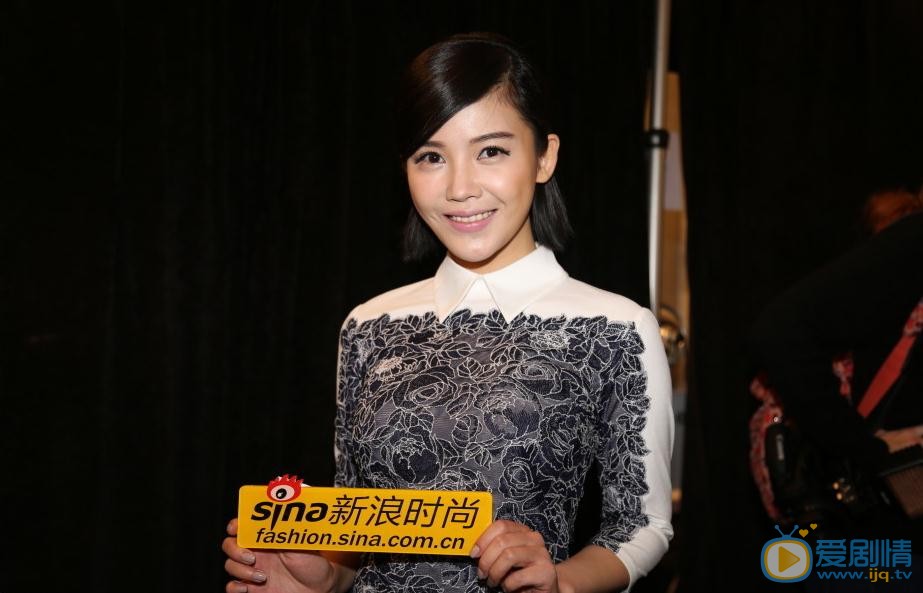 杨子姗时装周 杨子姗高清写真_杨子姗高清剧照