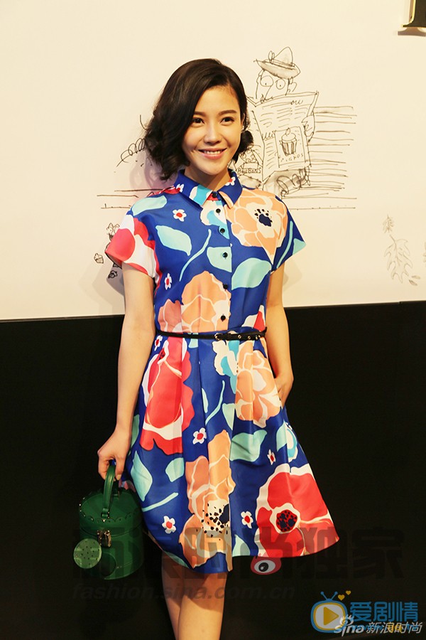 杨子姗时装周 杨子姗高清写真_杨子姗高清剧照