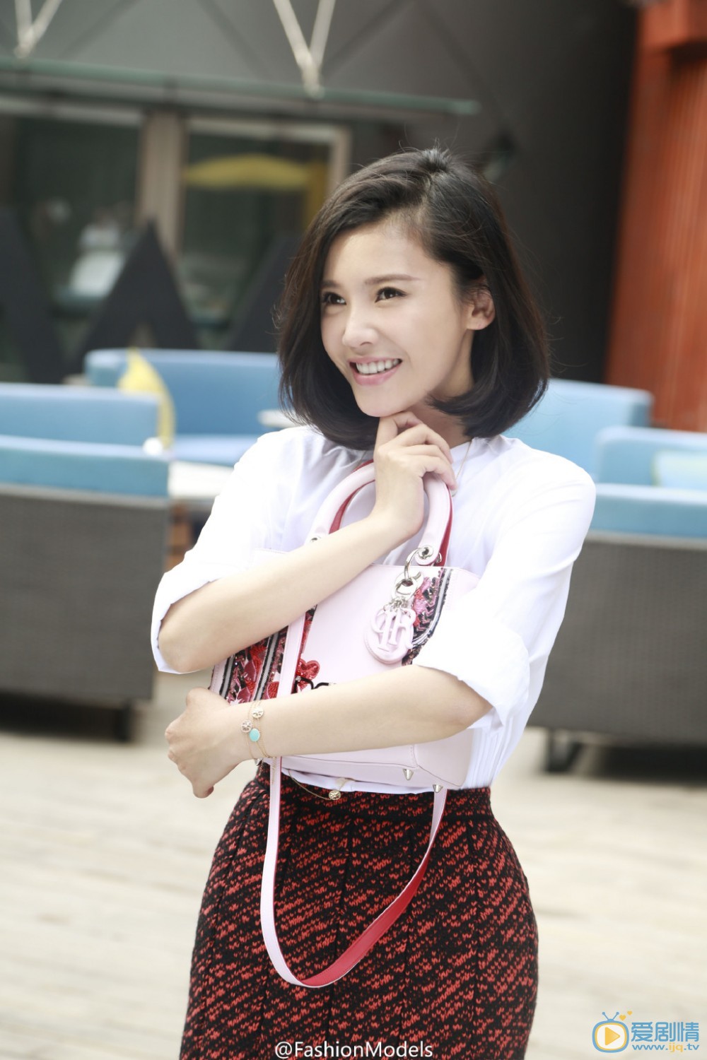 杨子姗街拍大片 杨子姗高清写真_杨子姗高清剧照