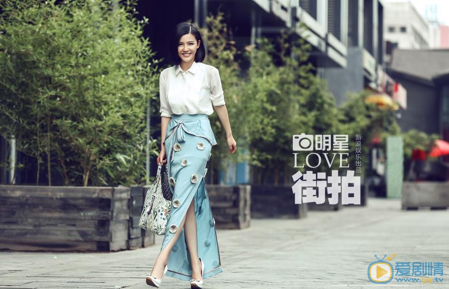 杨子姗街拍大片 杨子姗高清写真_杨子姗高清剧照