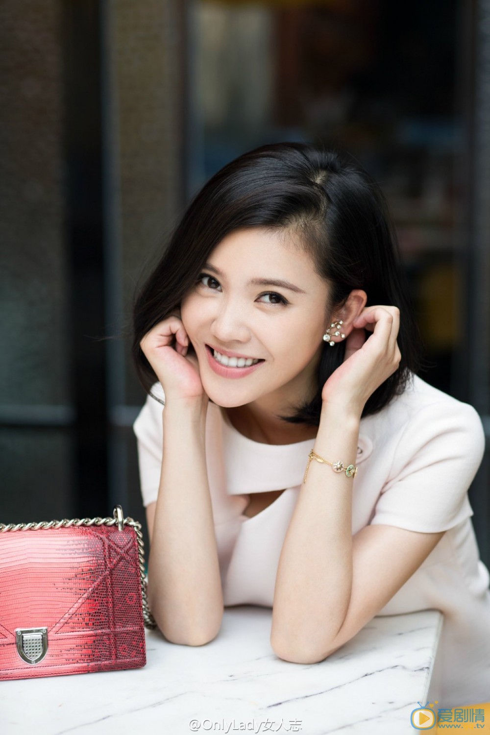杨子姗街拍大片 杨子姗高清写真_杨子姗高清剧照