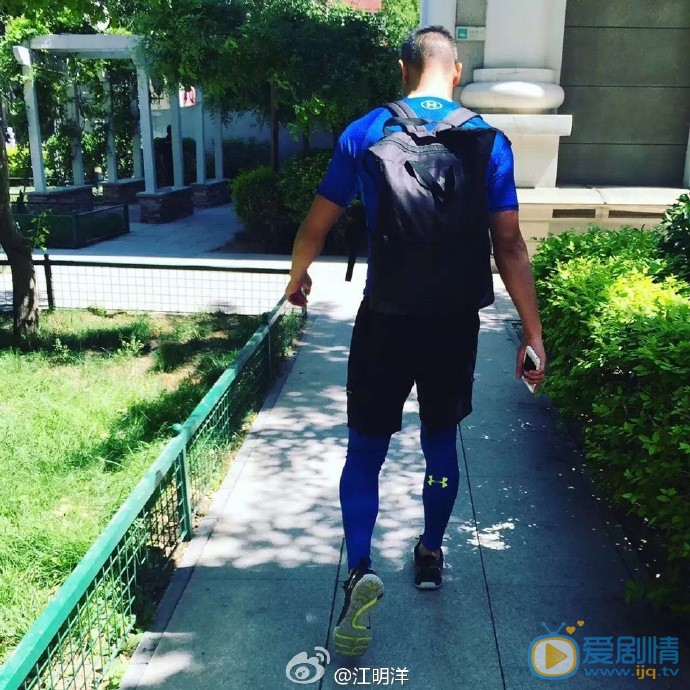 江明洋生活照片 江明洋高清写真_江明洋高清剧照