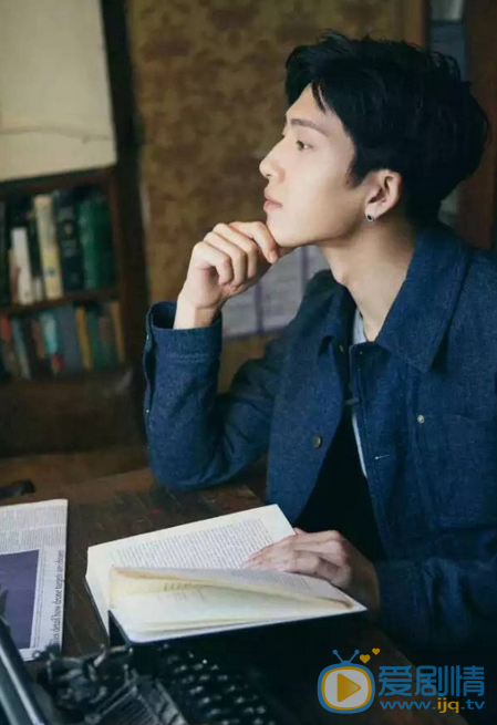 井柏然街拍 井柏然高清写真_井柏然高清剧照