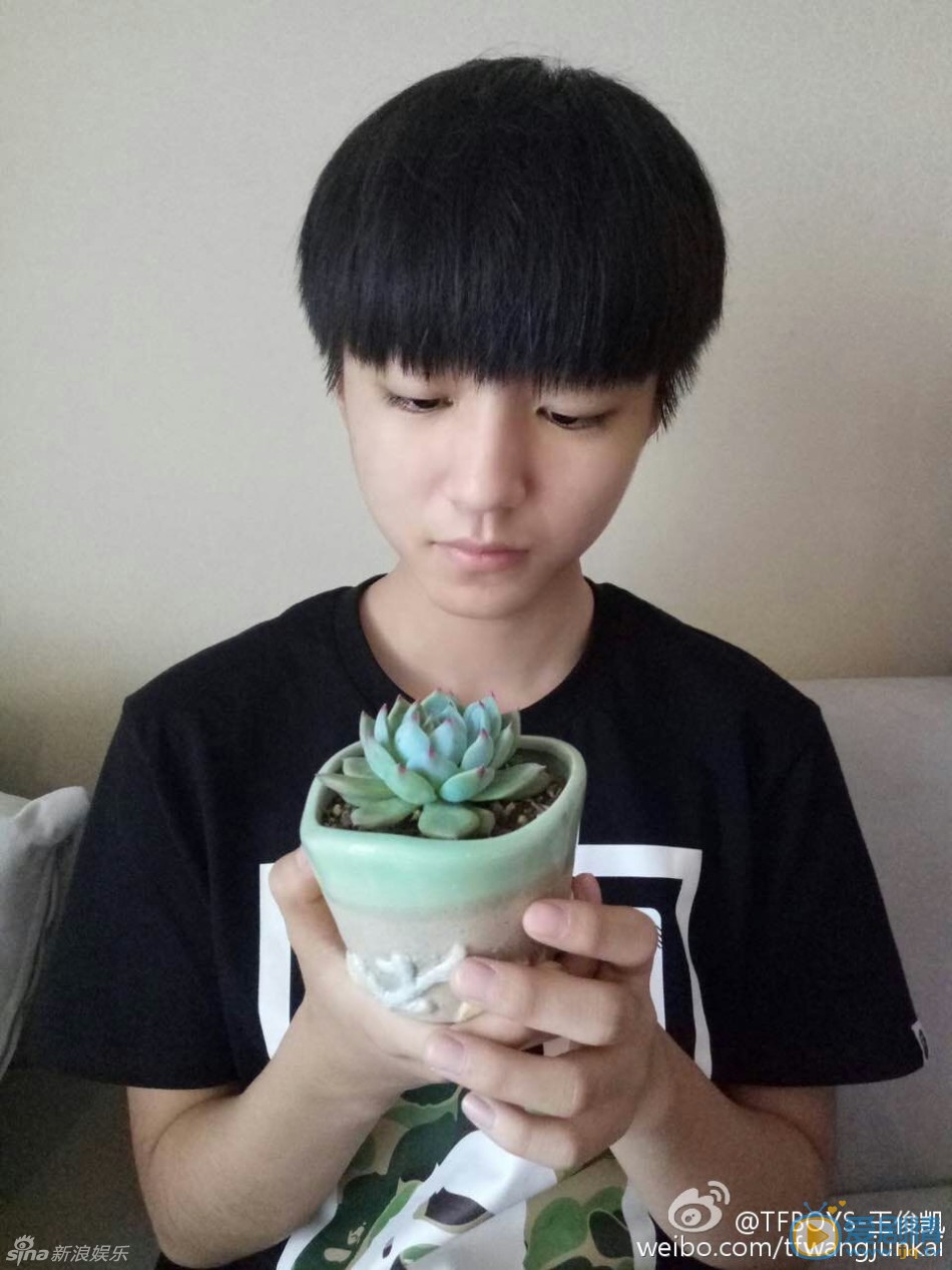 王俊凯生活照 王俊凯高清写真_王俊凯高清剧照
