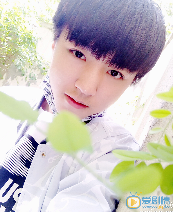 王俊凯生活照 王俊凯高清写真_王俊凯高清剧照