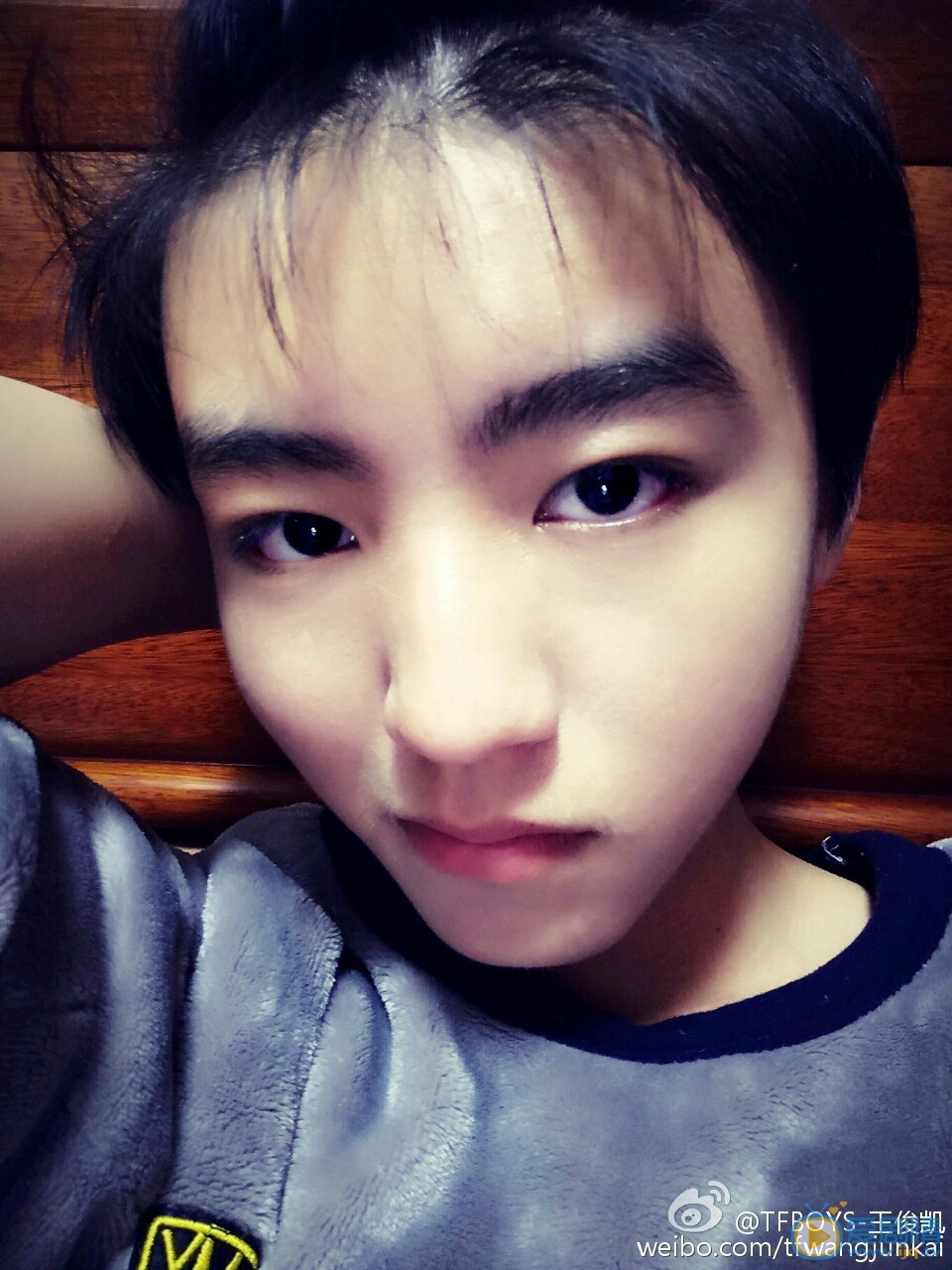 王俊凯搞怪照 王俊凯高清写真_王俊凯高清剧照