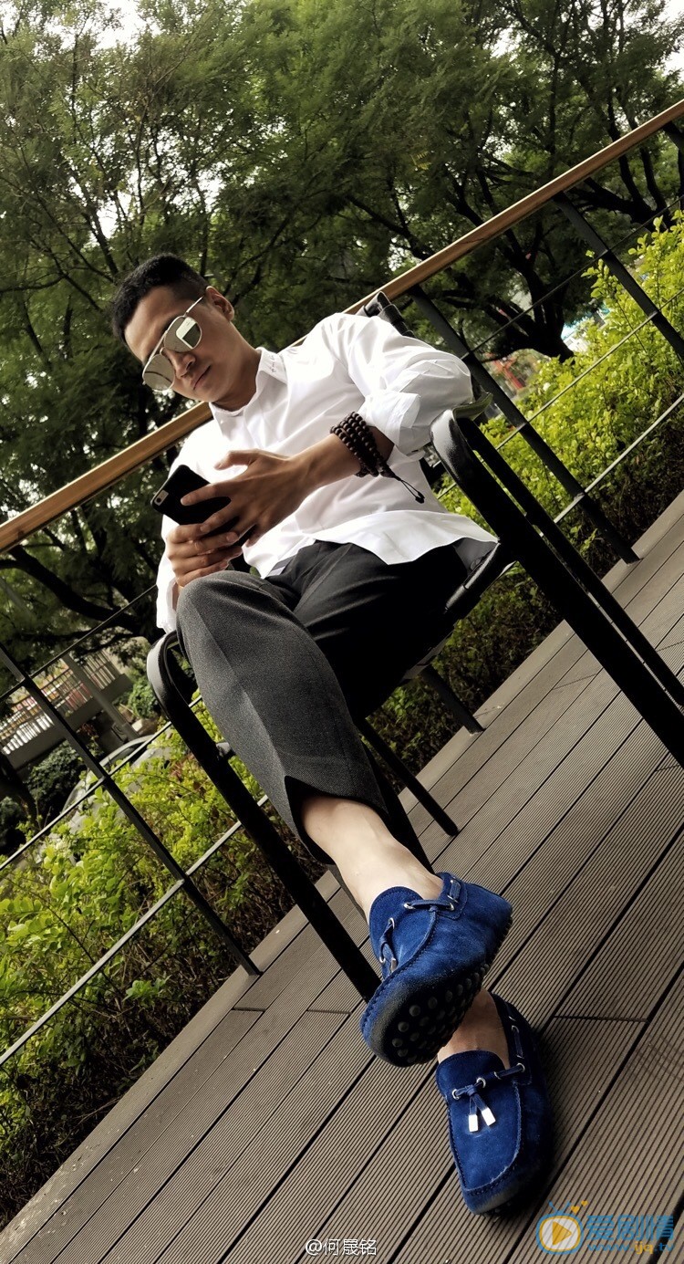 何晟铭生活照 何晟铭高清写真_何晟铭高清剧照