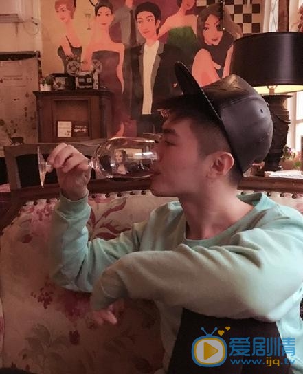 赵康玮生活照 赵康玮高清写真_赵康玮高清剧照