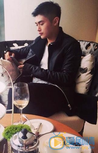 赵康玮生活照 赵康玮高清写真_赵康玮高清剧照