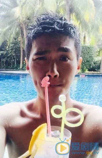 赵康玮生活照 赵康玮高清写真_赵康玮高清剧照