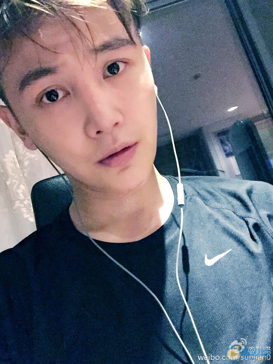 孙坚生活照 孙坚高清写真_孙坚高清剧照