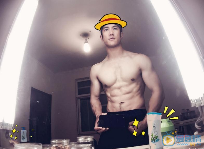 李治廷半裸肌肉大片 李治廷高清写真_李治廷高清剧照
