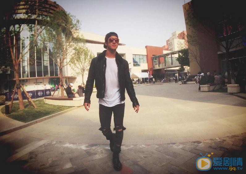 李治廷生活照 李治廷高清写真_李治廷高清剧照