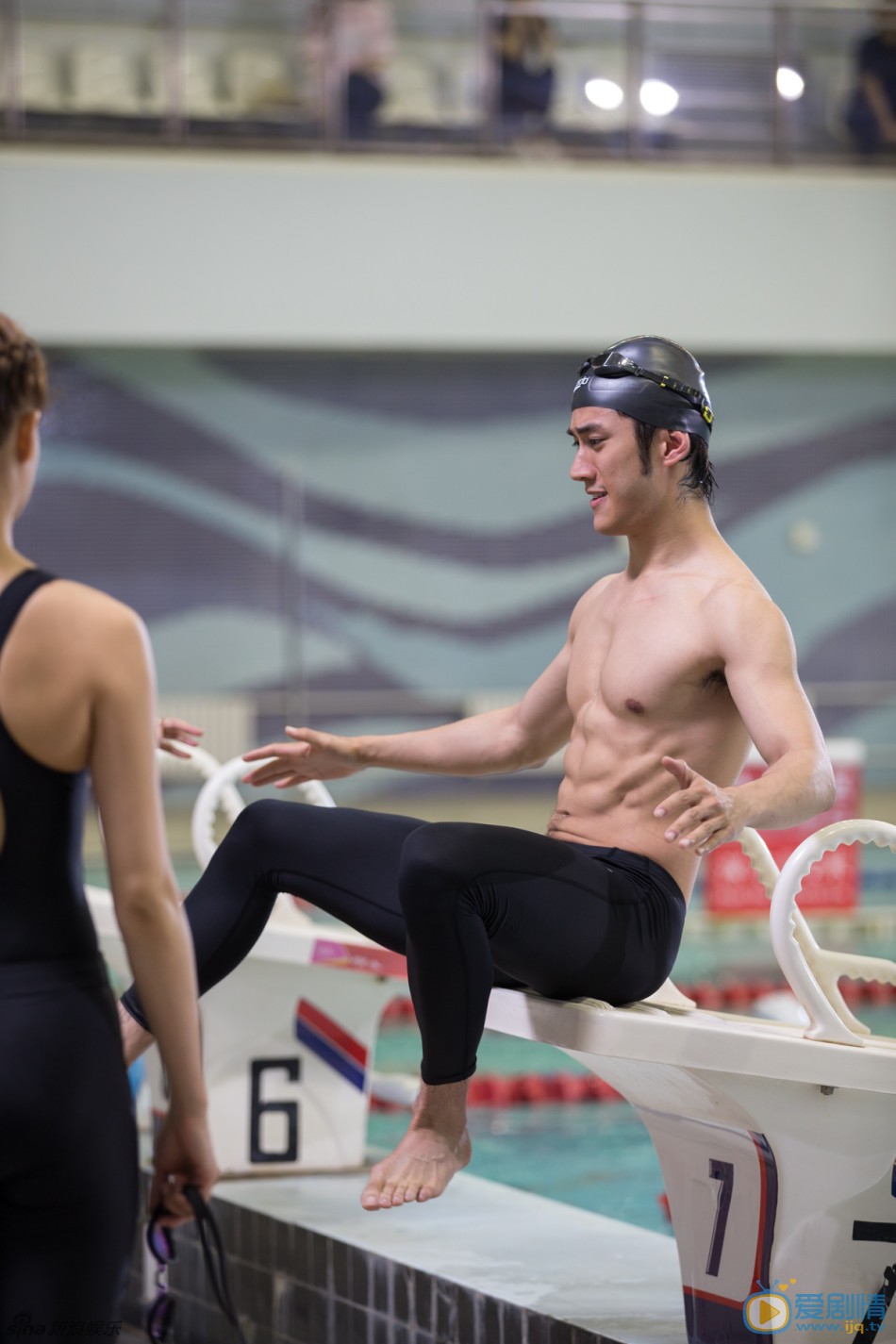 李治廷半裸肌肉大片 李治廷高清写真_李治廷高清剧照