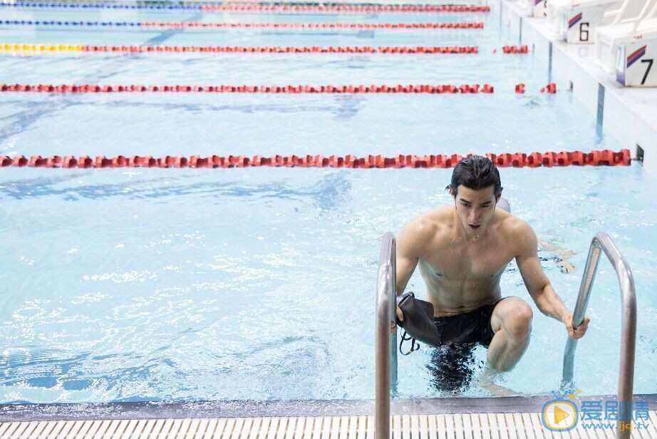 李治廷半裸肌肉大片 李治廷高清写真_李治廷高清剧照