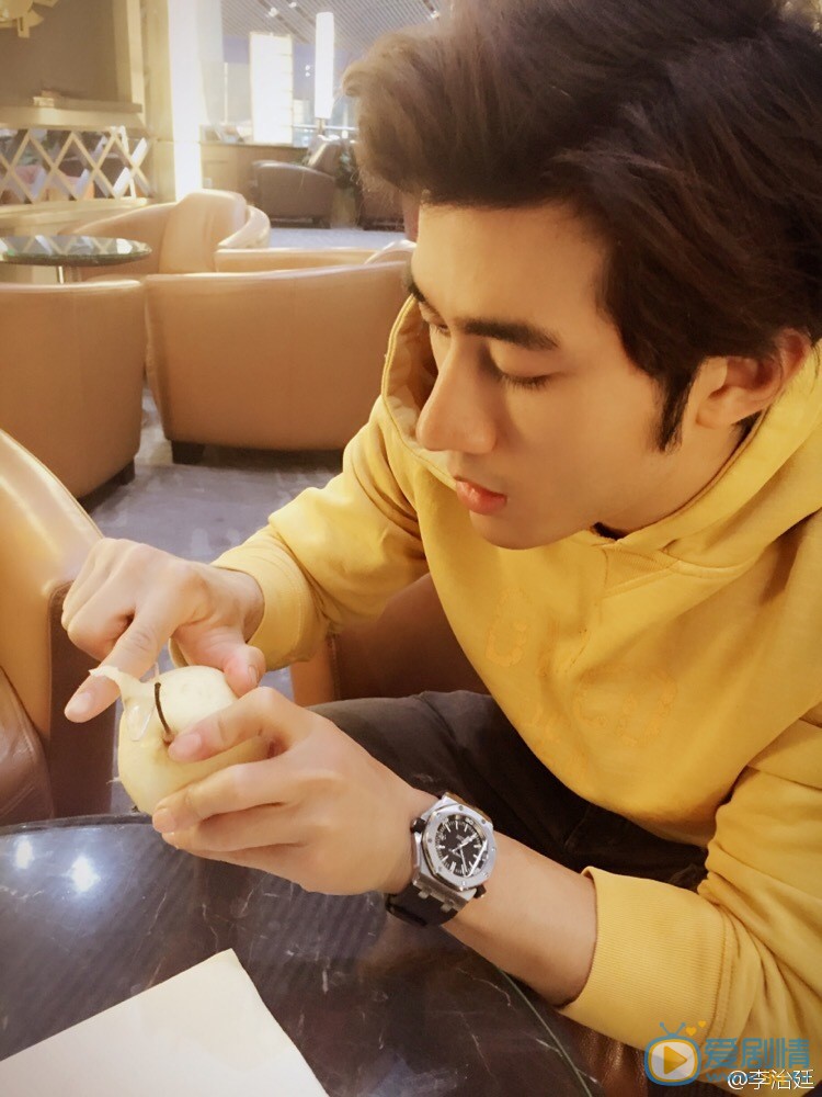 李治廷生活照 李治廷高清写真_李治廷高清剧照