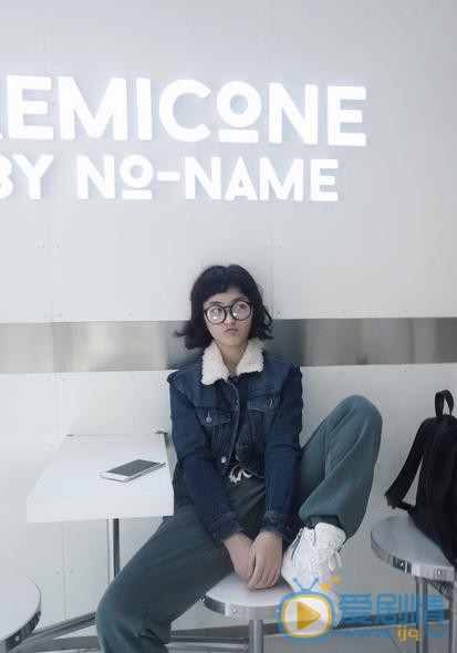 张子枫牛仔写真照 张子枫高清写真_张子枫高清剧照