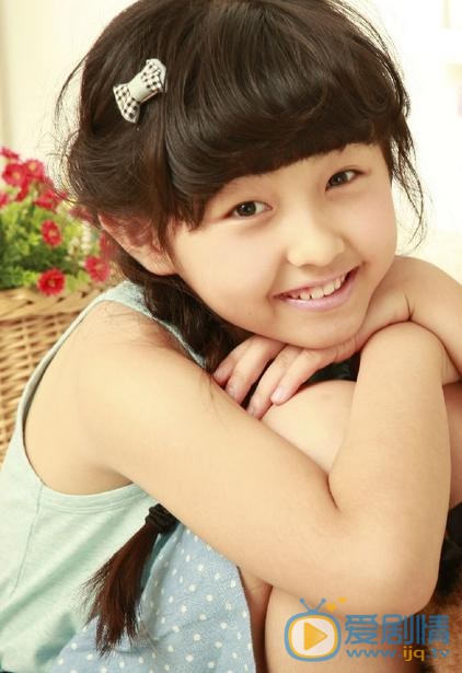 张子枫2011年宣传照 张子枫高清写真_张子枫高清剧照