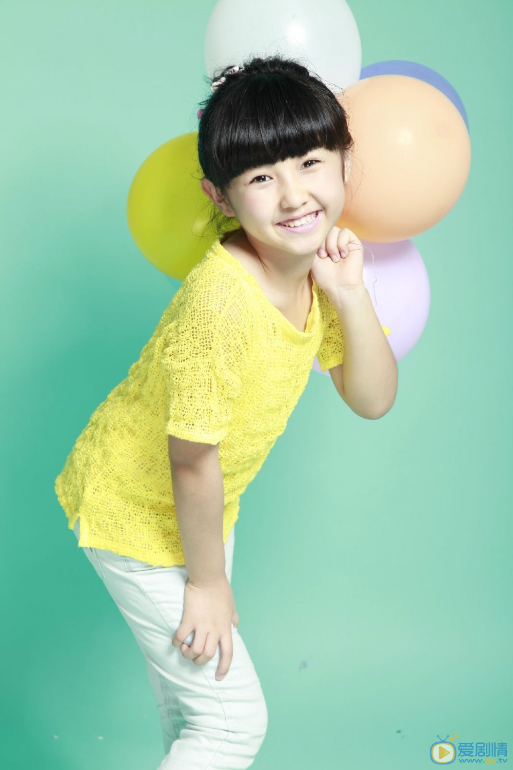 张子枫2011年宣传照 张子枫高清写真_张子枫高清剧照