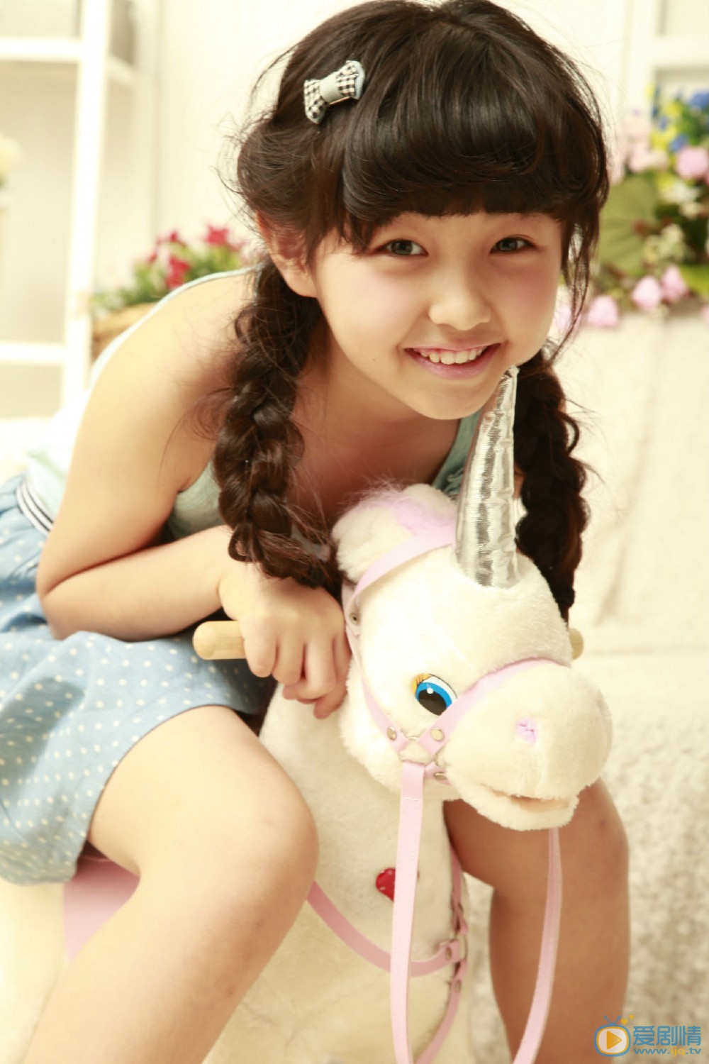 张子枫2011年宣传照 张子枫高清写真_张子枫高清剧照
