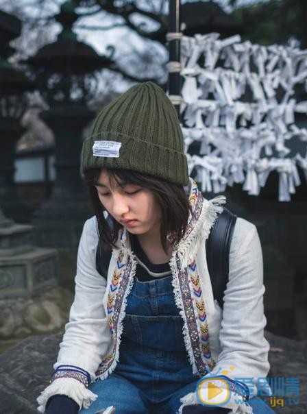 张子枫街拍照 张子枫高清写真_张子枫高清剧照