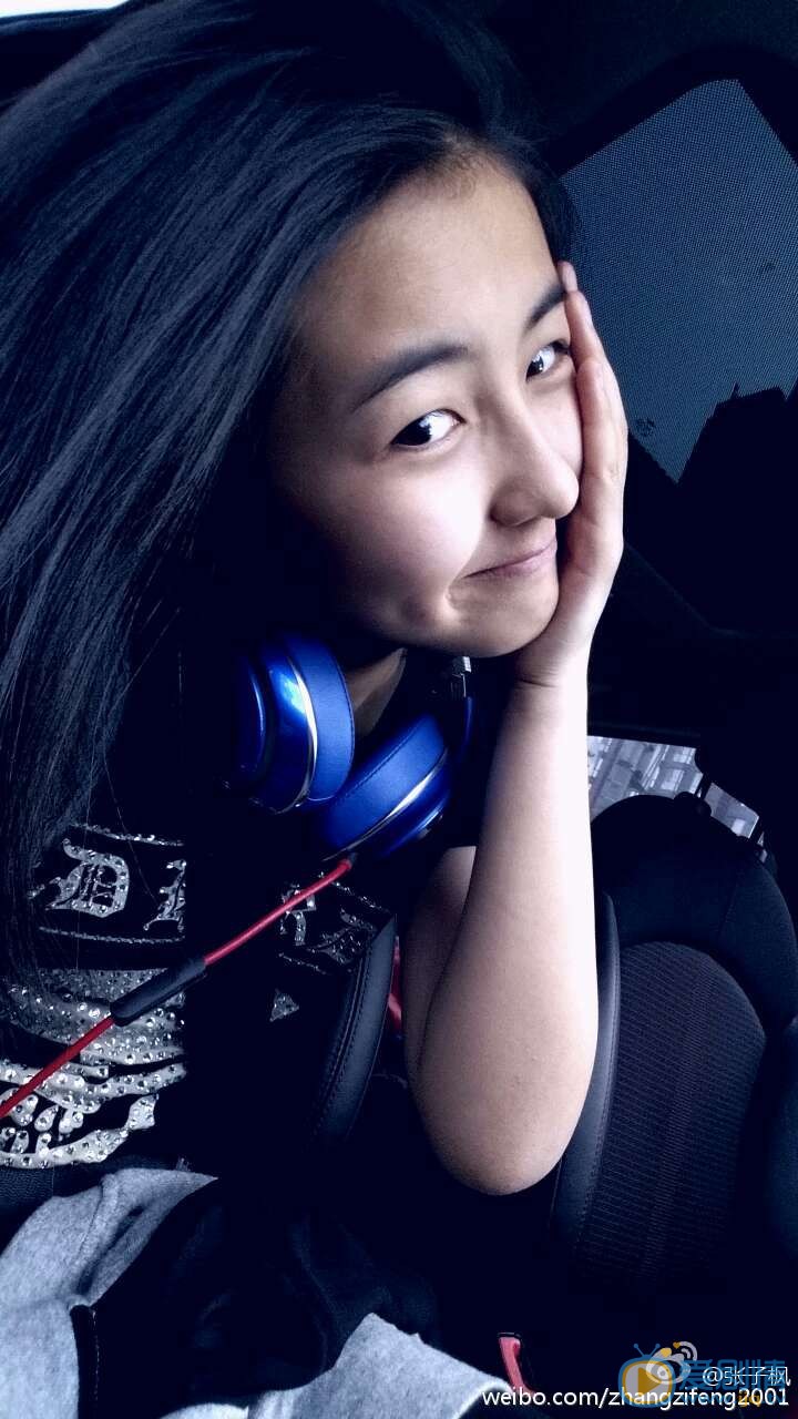张子枫生活照 张子枫高清写真_张子枫高清剧照