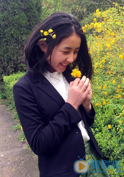 张子枫生活照 张子枫高清写真_张子枫高清剧照