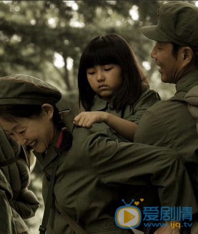 张子枫《唐山大地震》剧照 张子枫高清写真_张子枫高清剧照