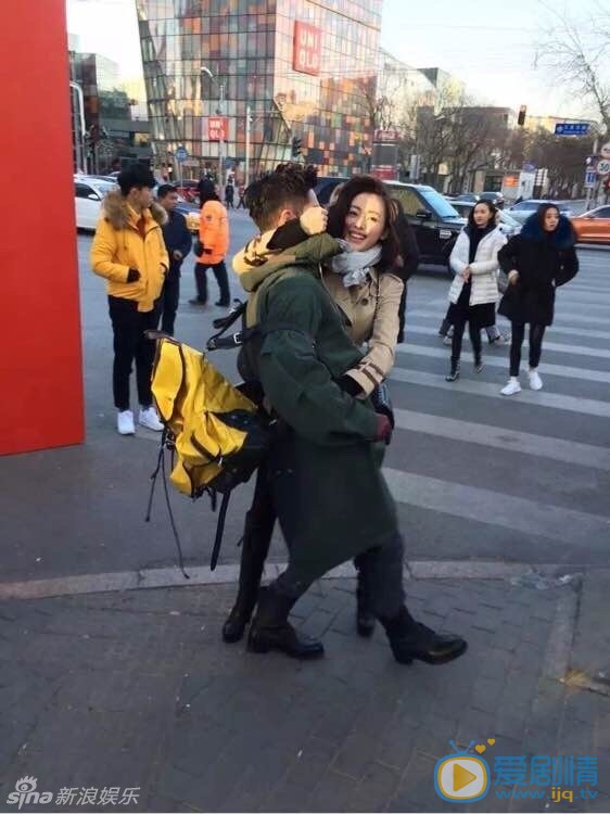 盛一伦张天爱盛一伦亲吻照 盛一伦高清写真_盛一伦高清剧照