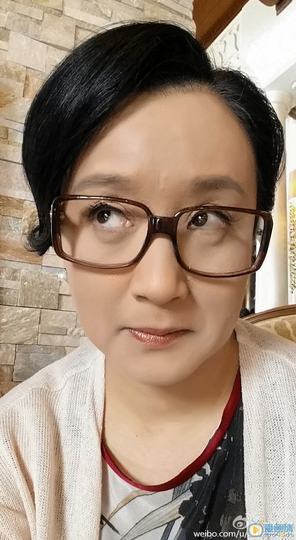 杨昆搞笑自拍 杨昆高清写真_杨昆高清剧照