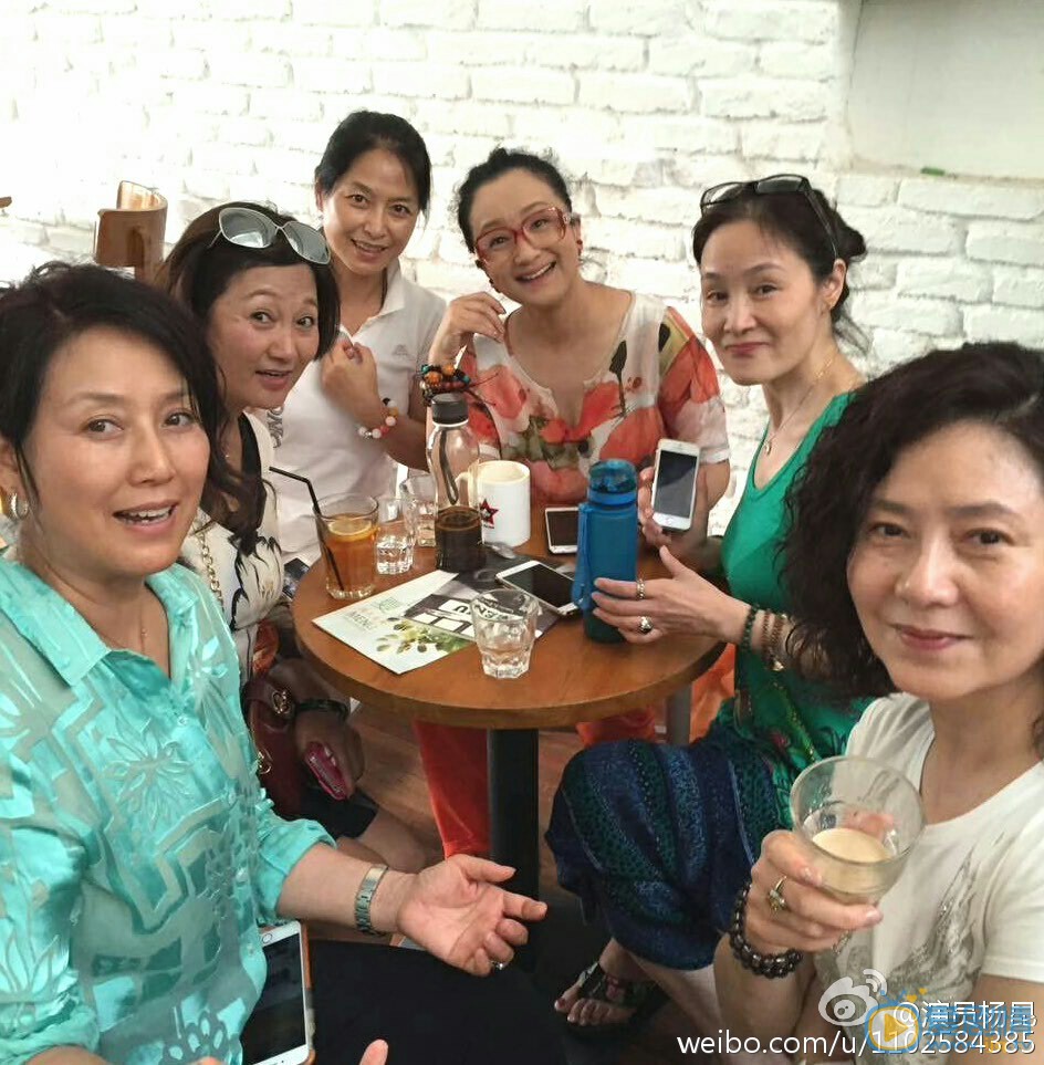 杨昆上戏85聚首 杨昆高清写真_杨昆高清剧照