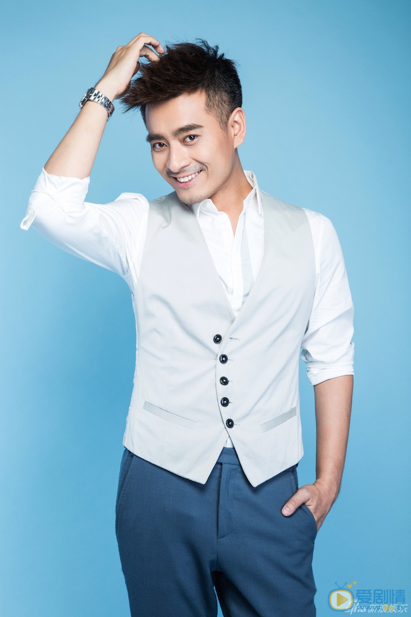 陈龙绅士熟男写真 陈龙高清写真_陈龙高清剧照