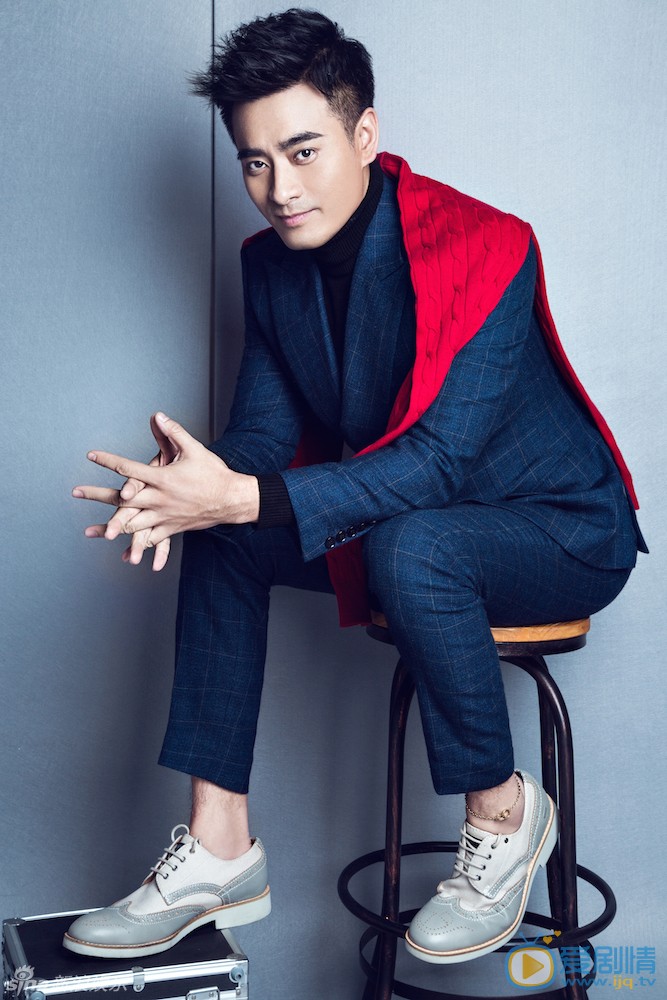 陈龙绅士熟男写真 陈龙高清写真_陈龙高清剧照