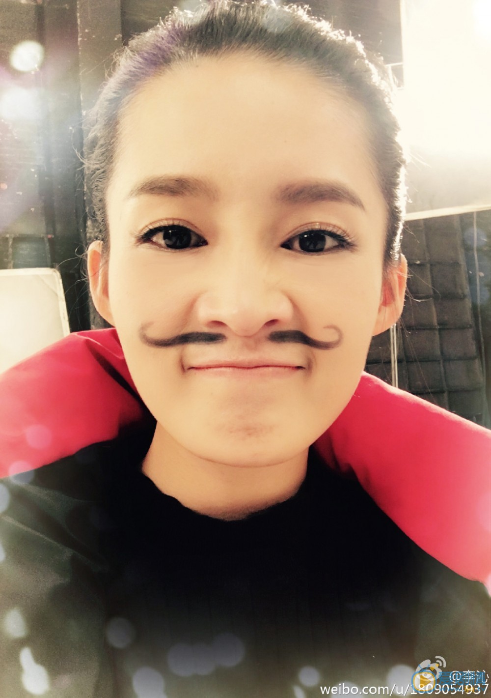 李沁卖萌照 李沁高清写真_李沁高清剧照