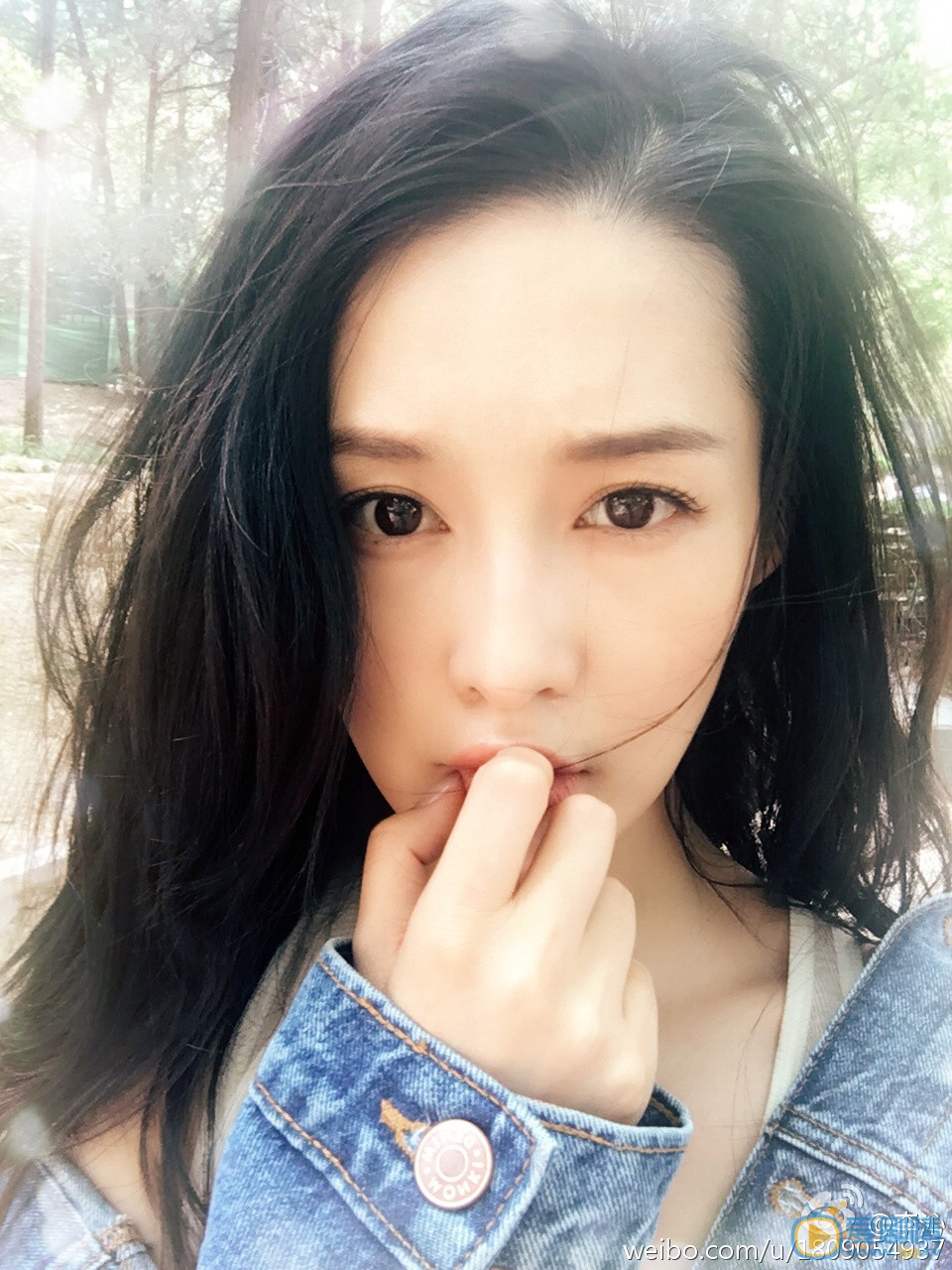 李沁生活照 李沁高清写真_李沁高清剧照