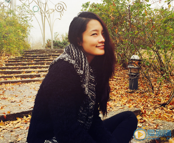 李沁生活照 李沁高清写真_李沁高清剧照