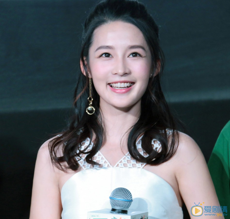 李沁活动照 李沁高清写真_李沁高清剧照