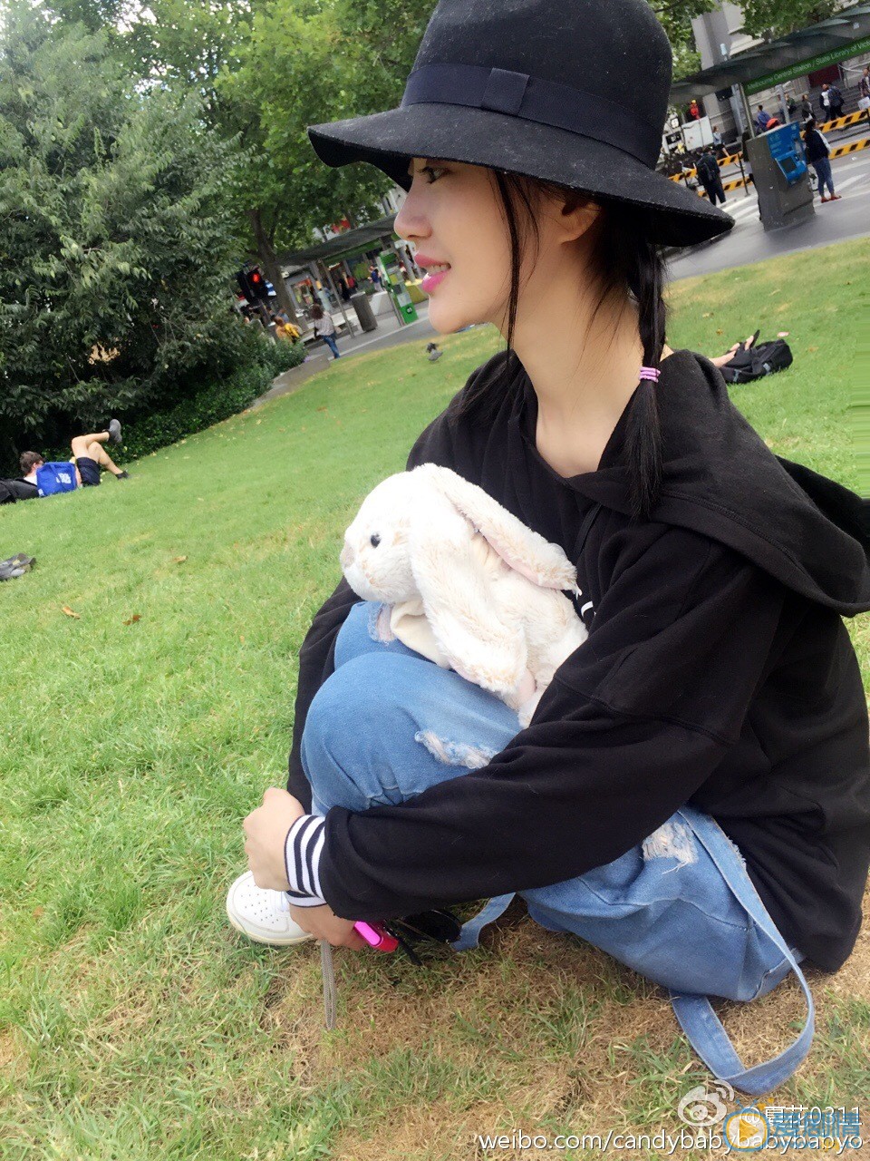 夏花卖萌照 夏花高清写真_夏花高清剧照