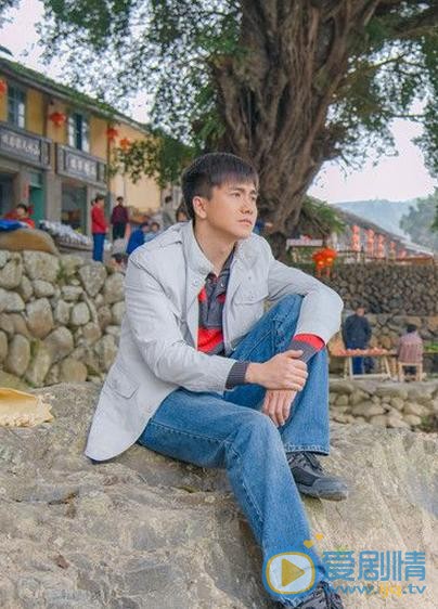 翟天临《剧场》剧照 翟天临高清写真_翟天临高清剧照